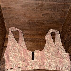 Stone fox swim - top